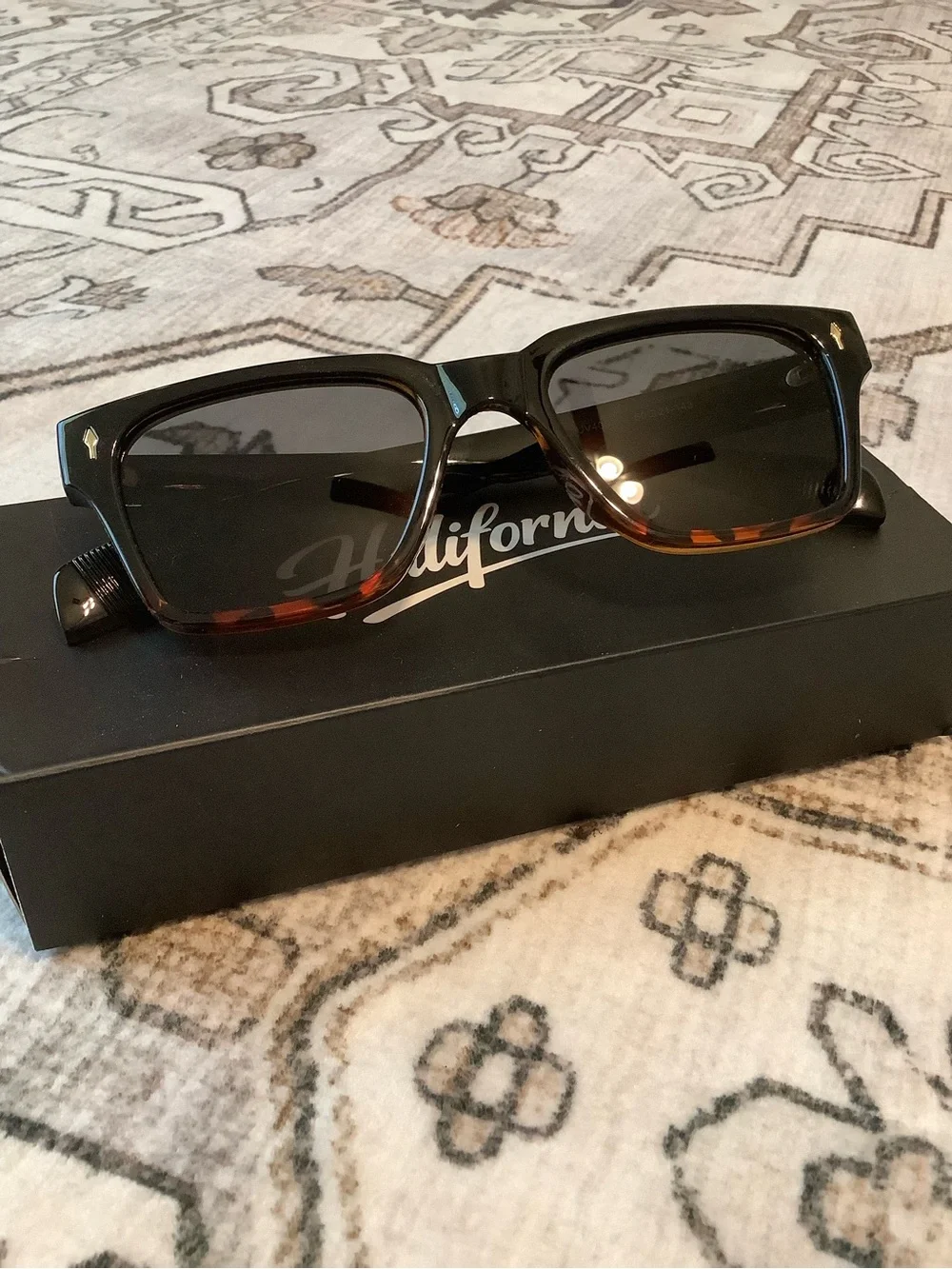 Halifornia nwot tortoiseshell